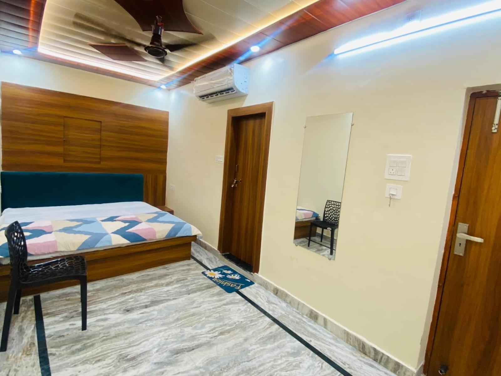 The Raman Palace- A Budget Hotel Mathura Εξωτερικό φωτογραφία